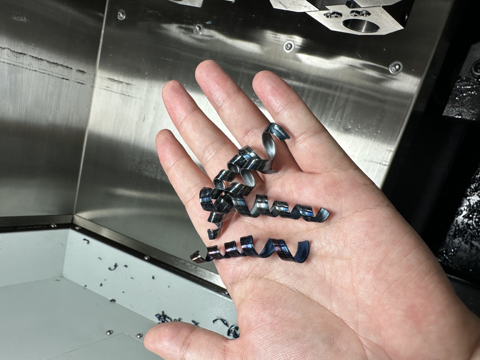 刀(dao)墖(ta)數控車牀（可加工400長）